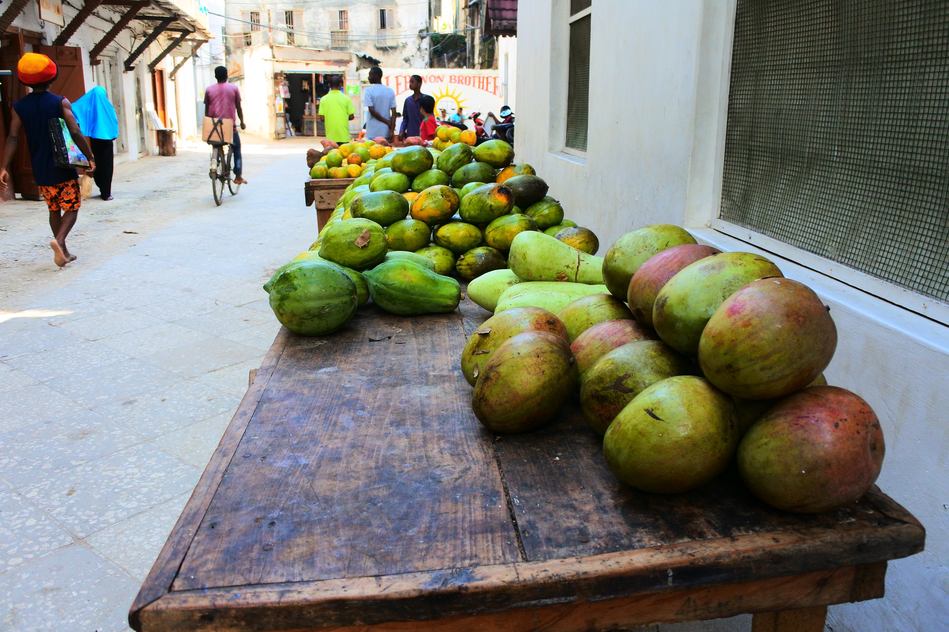 mango-2881577_1920.jpg