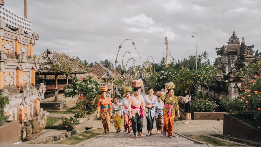 ruben-hutabarat-YMnwxa1bYS0-unsplash(1).jpg