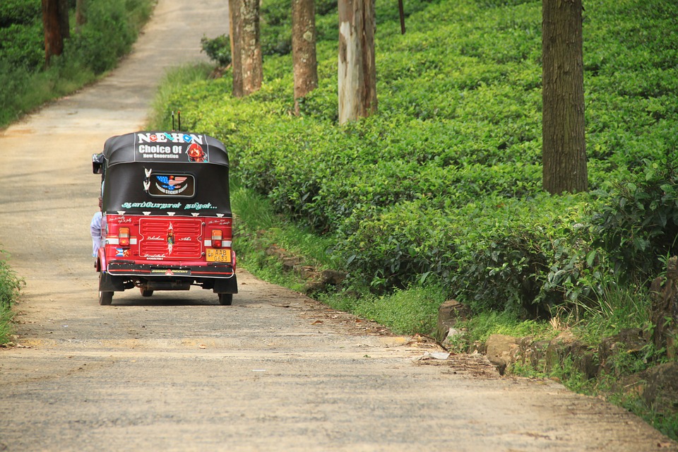 tuk-tuk-3787496_960_720.jpg